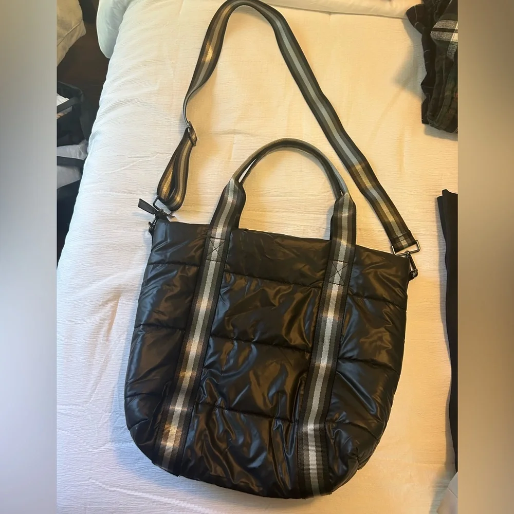 NWOT HAUTE SHORE Jamie Black Puffer Tote